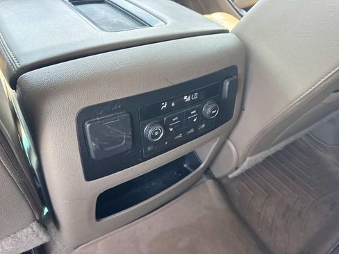 Used 2019 GMC Yukon SLT w/ Open Road Package AWD/4WD image 19
