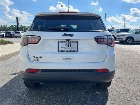 Certified 2026 Jeep Compass Latitude AWD/4WD image 4