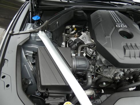 Used 2023 Genesis G70 2.0T w/ Sport Prestige Package image 69