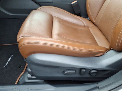 Certified 2025 Subaru Outback Touring w/ Popular Package #2 image 6