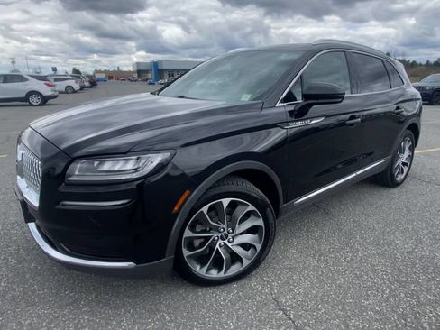 Used 2021 Lincoln Nautilus Reserve w/ Cargo Utility Package AWD/4WD image 4