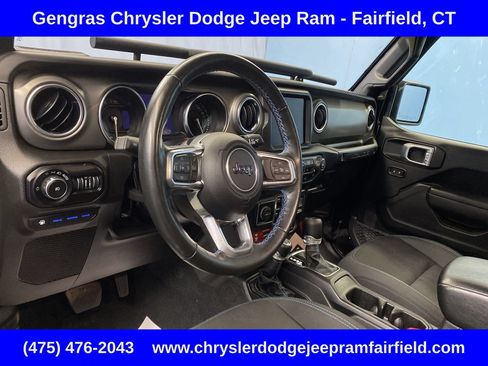 Certified 2022 Jeep Wrangler Unlimited Rubicon 4xe w/ Cold Weather Group AWD/4WD image 10