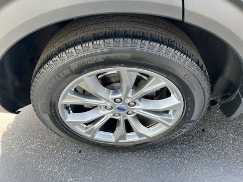 Used 2022 Ford Explorer Limited w/ Equipment Group 301A image 35