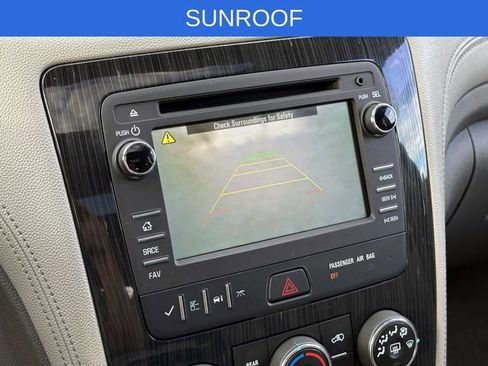 Certified 2017 Chevrolet Traverse LT w/ Style and Technology Package image 25