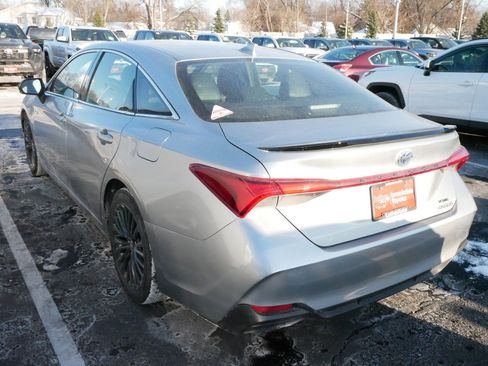 Certified 2021 Toyota Avalon XSE image 5