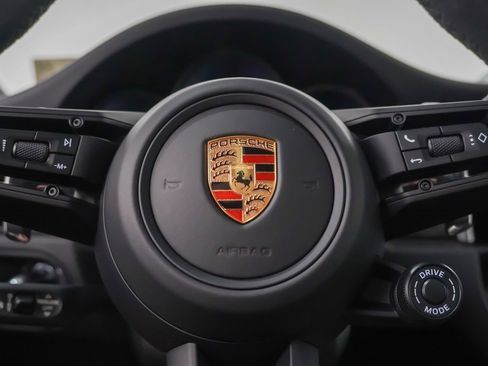 New 2026 Porsche Macan GTS image 27