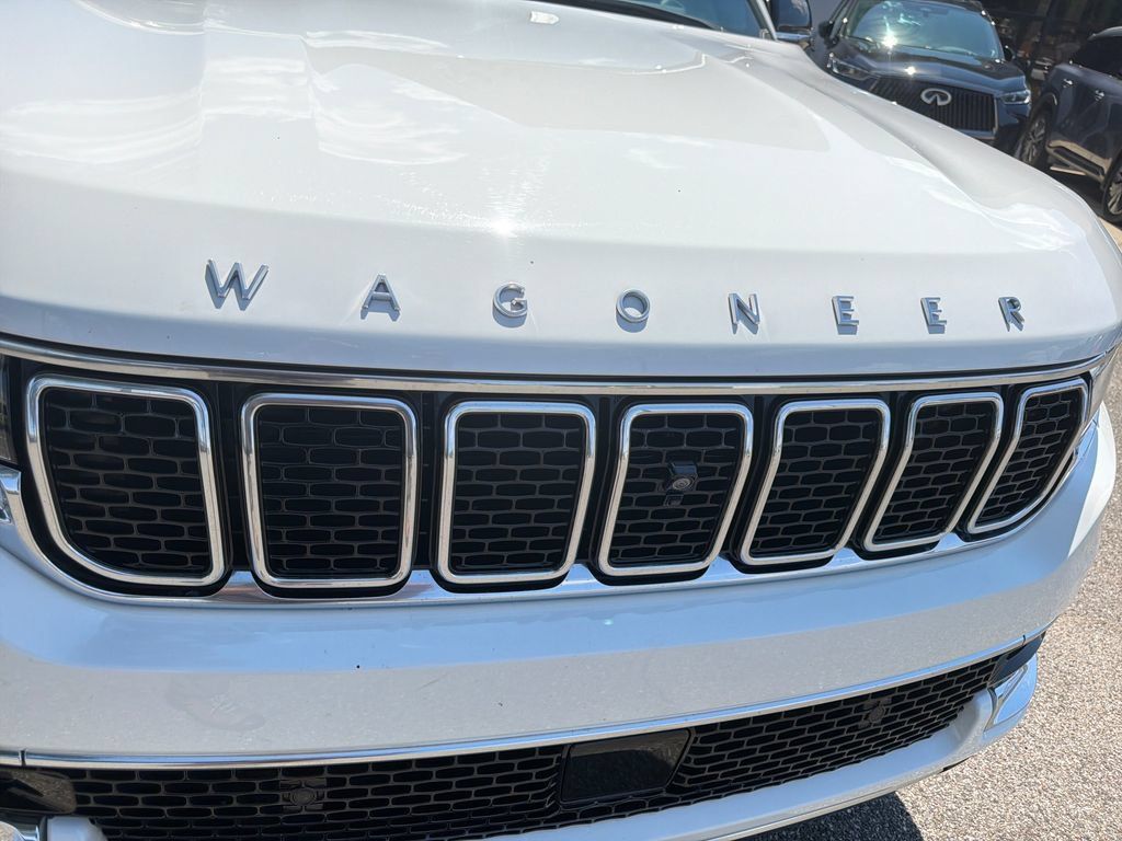 Used 2023 Jeep Wagoneer L Series III w/ Premium Group I RWD image 20