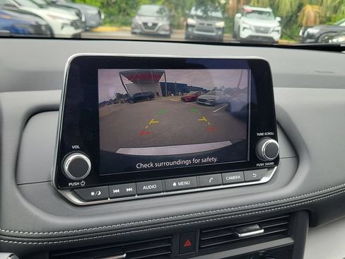 Certified 2026 Nissan Rogue SV FWD image 27