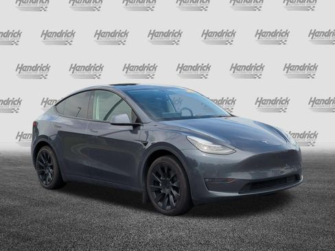 Used 2021 Tesla Model Y 2WD image 2