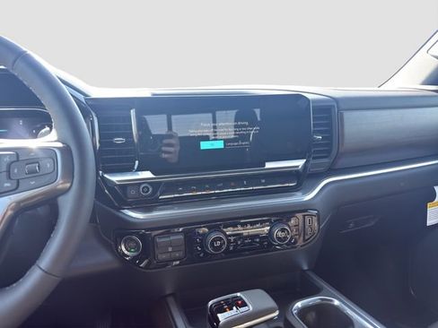 New 2026 Chevrolet Silverado 1500 High Country AWD/4WD image 14
