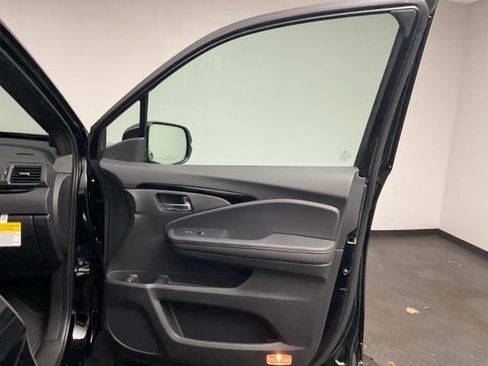 New 2026 Honda Ridgeline Black Edition image 24