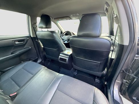 Used 2017 Toyota Camry SE image 26