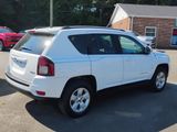 Used 2016 Jeep Compass Latitude w/ Sun/Sound Group image 5
