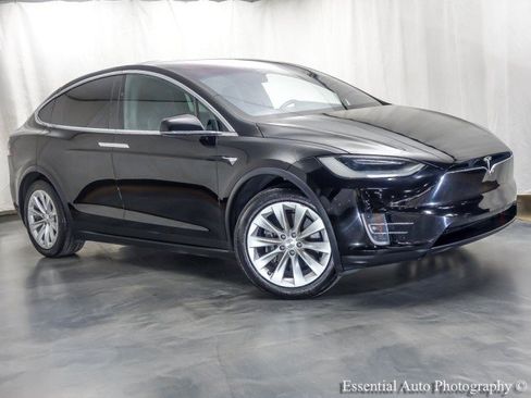 Used 2019 Tesla Model X AWD/4WD image 2