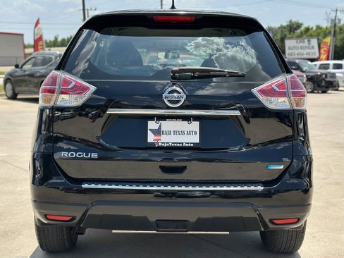 Used 2015 Nissan Rogue S FWD image 6