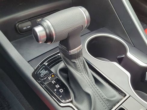 Used 2023 Kia K5 GT-Line image 32