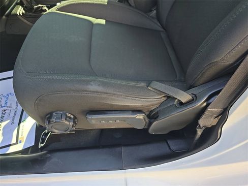 Used 2022 Jeep Gladiator Sport image 18