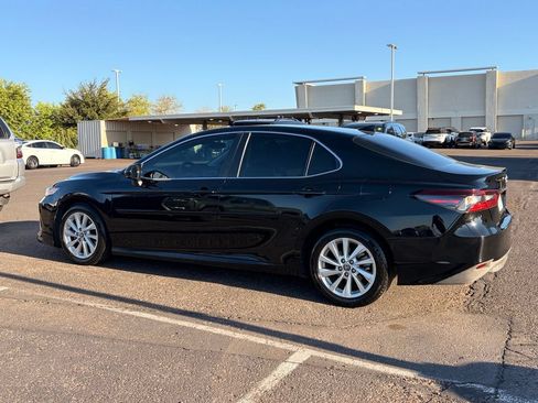 Used 2022 Toyota Camry LE w/ Carpet Mat Package (TMS) FWD image 4