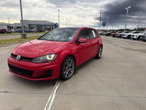 Used 2016 Volkswagen GTI Autobahn FWD image 2
