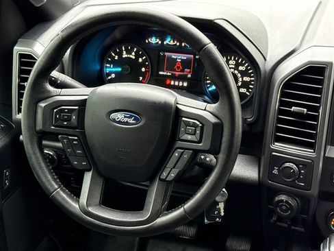 Used 2020 Ford F150 XLT w/ Equipment Group 302A Luxury AWD/4WD image 13