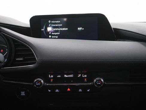 Used 2021 MAZDA MAZDA3 s FWD image 17