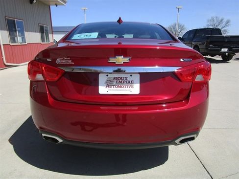 Used 2019 Chevrolet Impala Premier w/ Premier Convenience Package FWD image 8