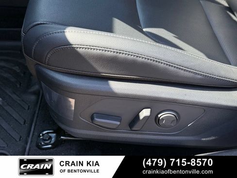 Certified 2026 Kia Sportage EX w/ EX Panoramic Sunroof Package AWD/4WD image 11