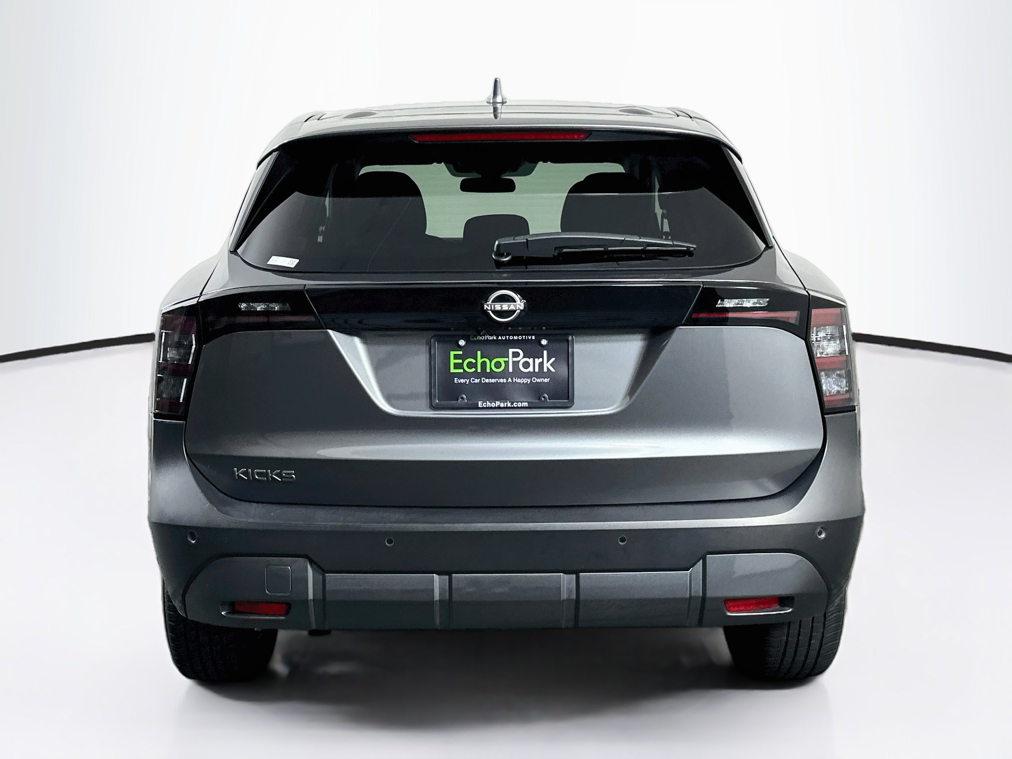 Used 2025 Nissan Kicks SV FWD image 7