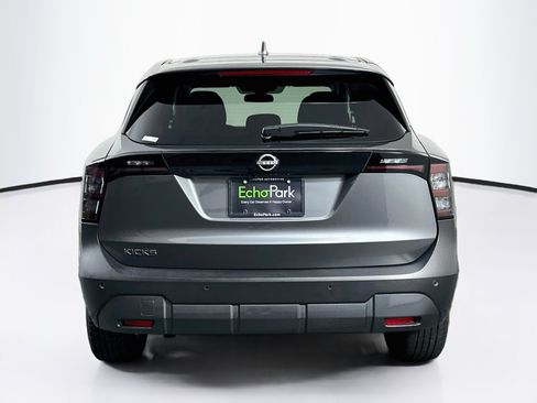Used 2025 Nissan Kicks SV FWD image 7