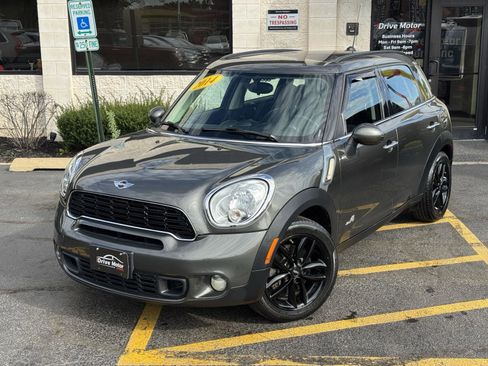 Used 2014 MINI Cooper Countryman S w/ Cold Weather Package image 2