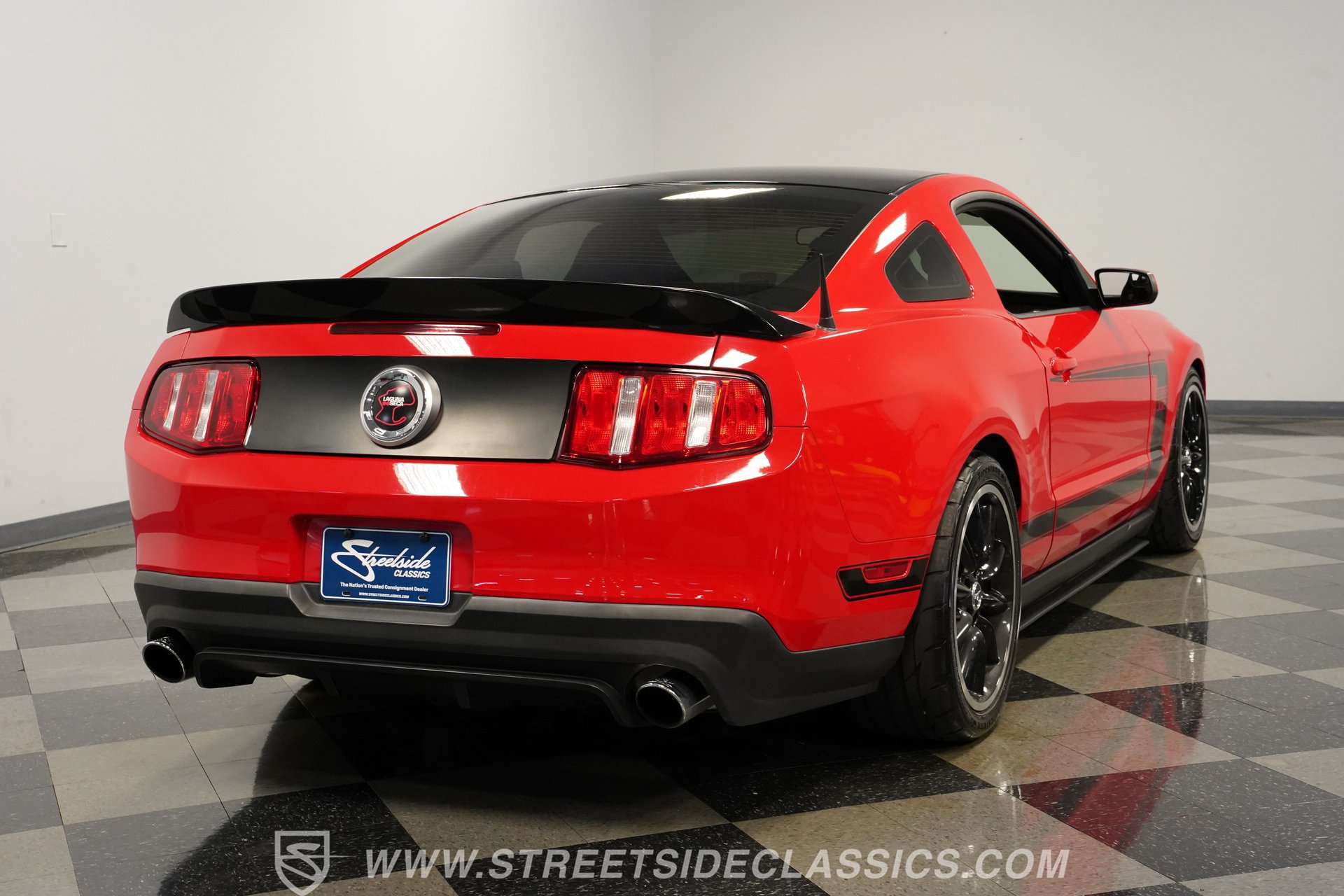 Used 2012 Ford Mustang Boss 302 w/ Boss 302 Accessory Pkg RWD image 12