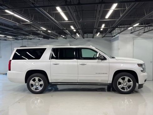 Used 2018 Chevrolet Suburban Premier AWD/4WD image 5