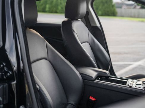 Used 2018 Jaguar XE Premium AWD/4WD image 36