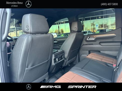 Used 2025 Chevrolet Silverado 1500 High Country image 19