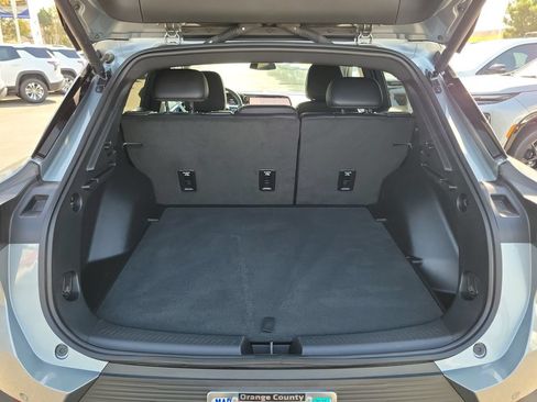 Used 2026 Chevrolet Equinox EV LT FWD image 19