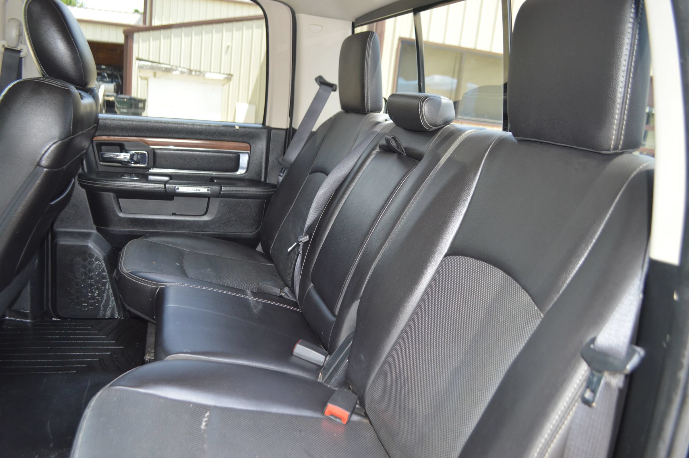 Used 2015 RAM 1500 Laramie w/ Convenience Group AWD/4WD image 21