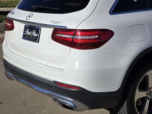 Used 2019 Mercedes-Benz GLC 300 image 15
