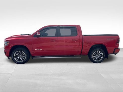 Used 2022 RAM 1500 Laramie w/ Sport Appearance Package AWD/4WD image 3
