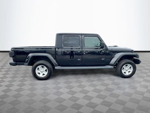 Used 2022 Jeep Gladiator Sport AWD/4WD image 5