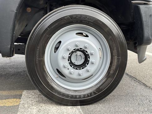 Used 2015 Ford F550 4x4 SuperCab Super Duty image 24