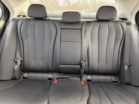 Certified 2025 Mercedes-Benz E 350 4MATIC Sedan image 31