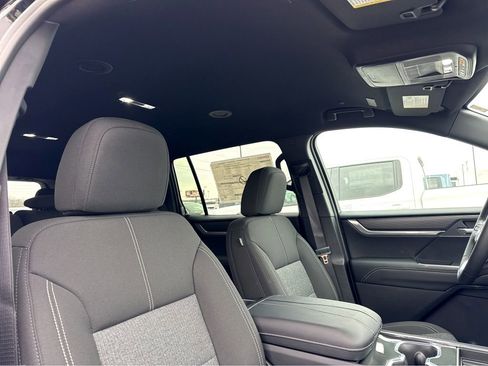 New 2026 GMC Acadia Elevation w/ Black Edition FWD image 5