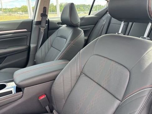 New 2025 Nissan Altima 2.5 SR w/ SR Premium Package image 9