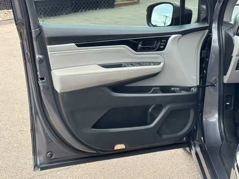 Used 2018 Honda Odyssey Elite image 27