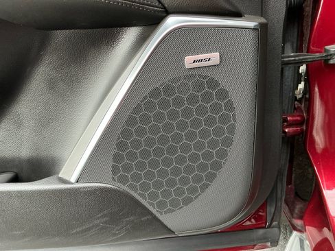 Used 2016 Cadillac Escalade Luxury image 25