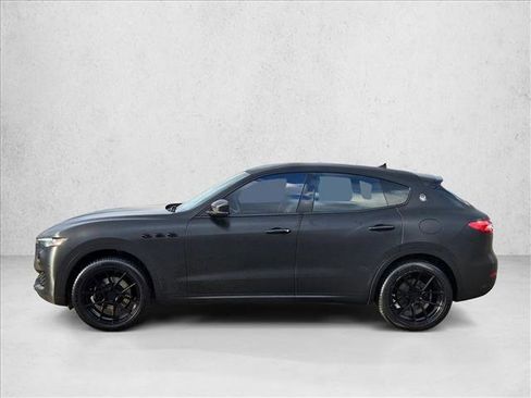 Used 2019 Maserati Levante image 9