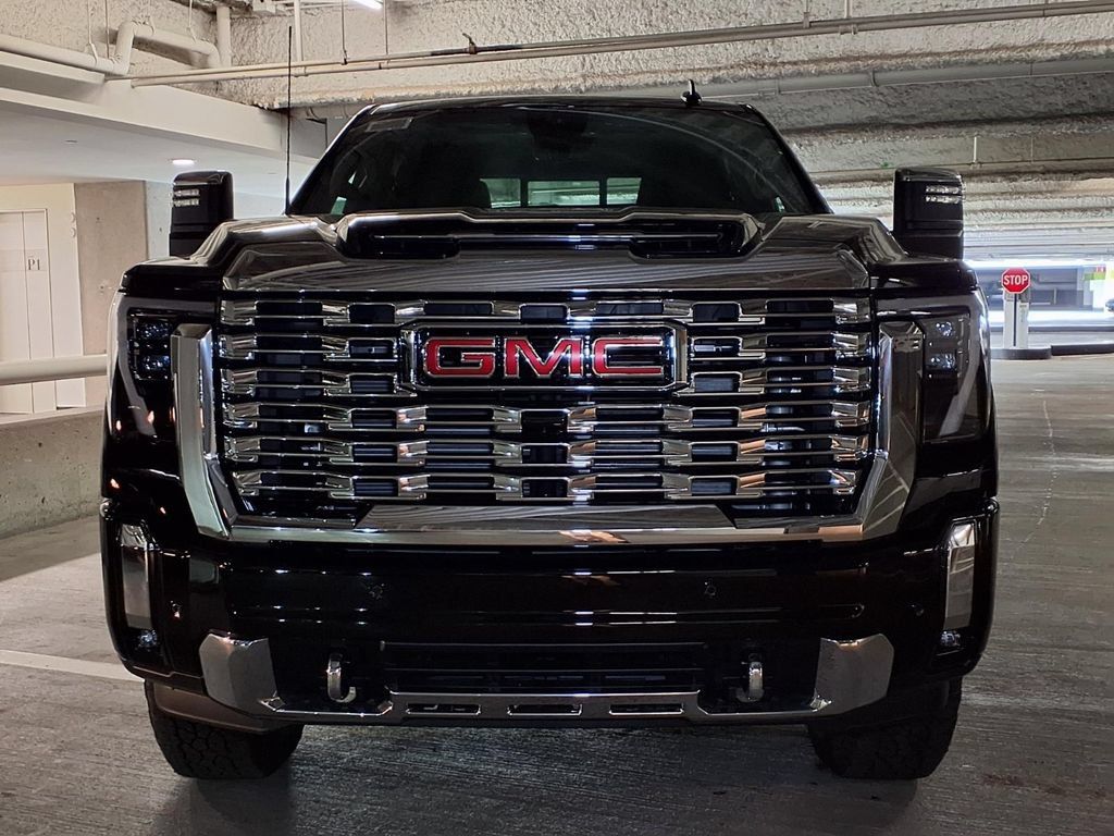 New 2026 GMC Sierra 2500 Denali w/ Max Trailering Package AWD/4WD image 2