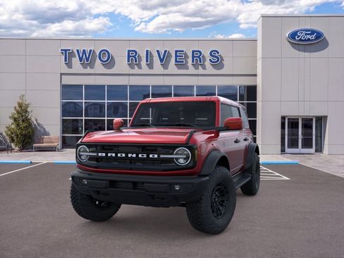 New 2026 Ford Bronco Outer Banks w/ Sasquatch Package AWD/4WD image 2