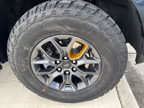 Used 2025 Ford Expedition Tremor image 13