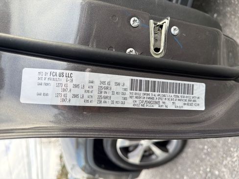 Certified 2019 Jeep Cherokee Limited image 27